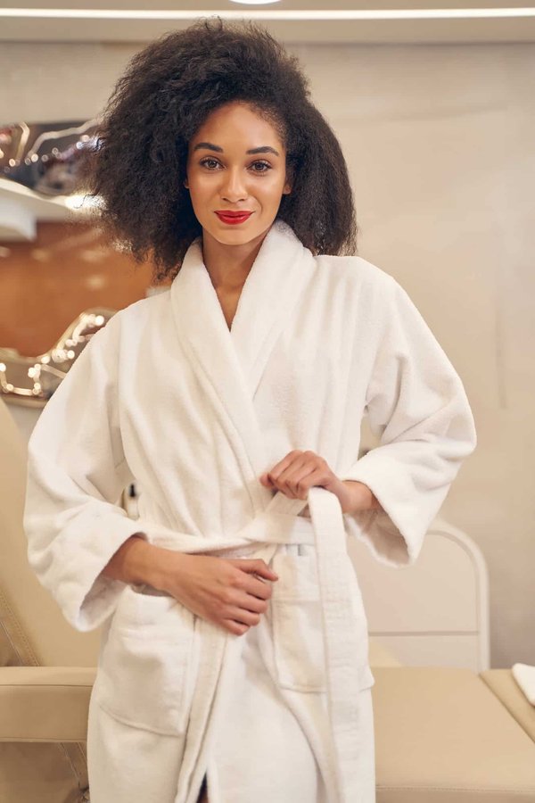 Comment intégrer la robe de chambre femme polaire luxe dans votre routine de bien-être ?